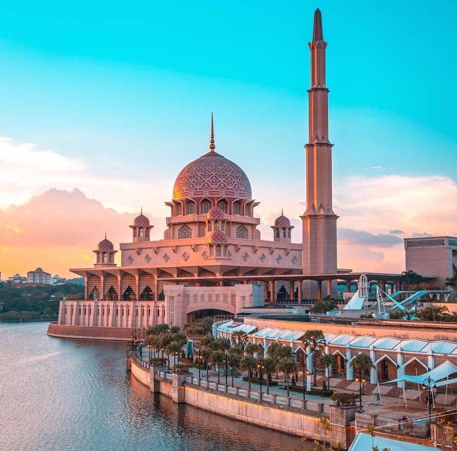 Maya Homestay Putrajaya @ Twelve Exterior photo